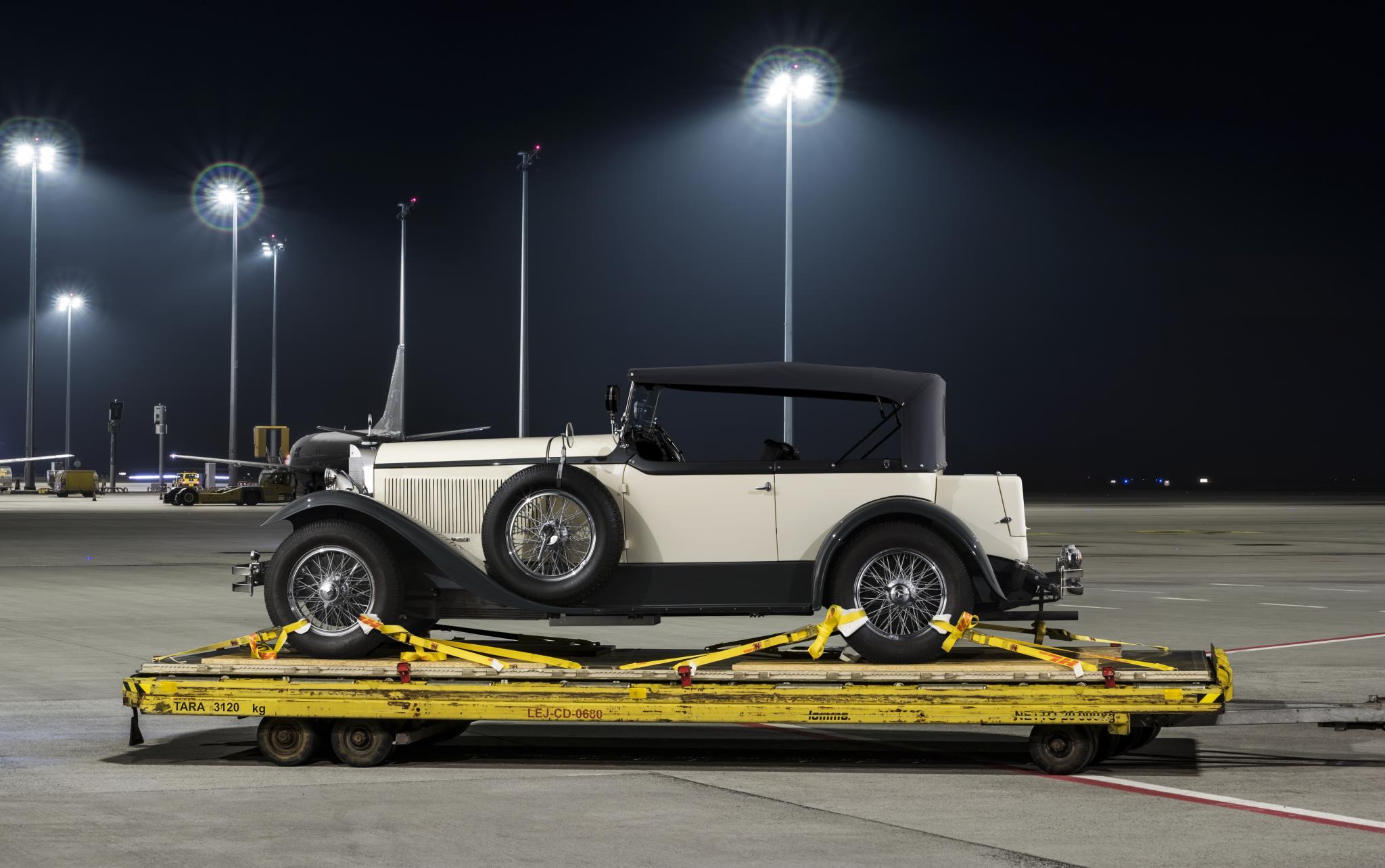Unser Mercedes Benz 630K - Oldtimer -ist bereit für den Transport.